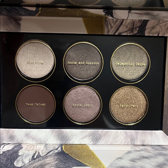 Pat McGrath Mothership Eyeshadow Palette - Picture 2 of 3